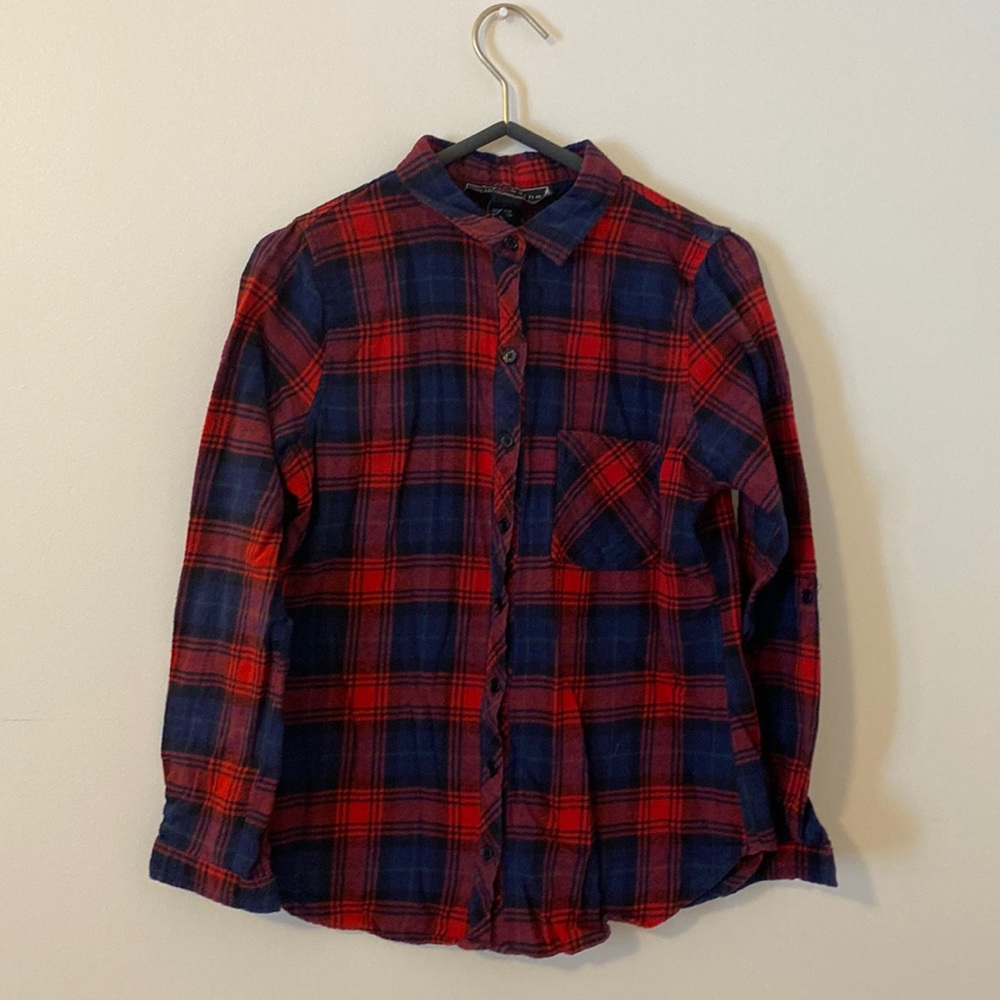 Bleu and Red squared design shirt